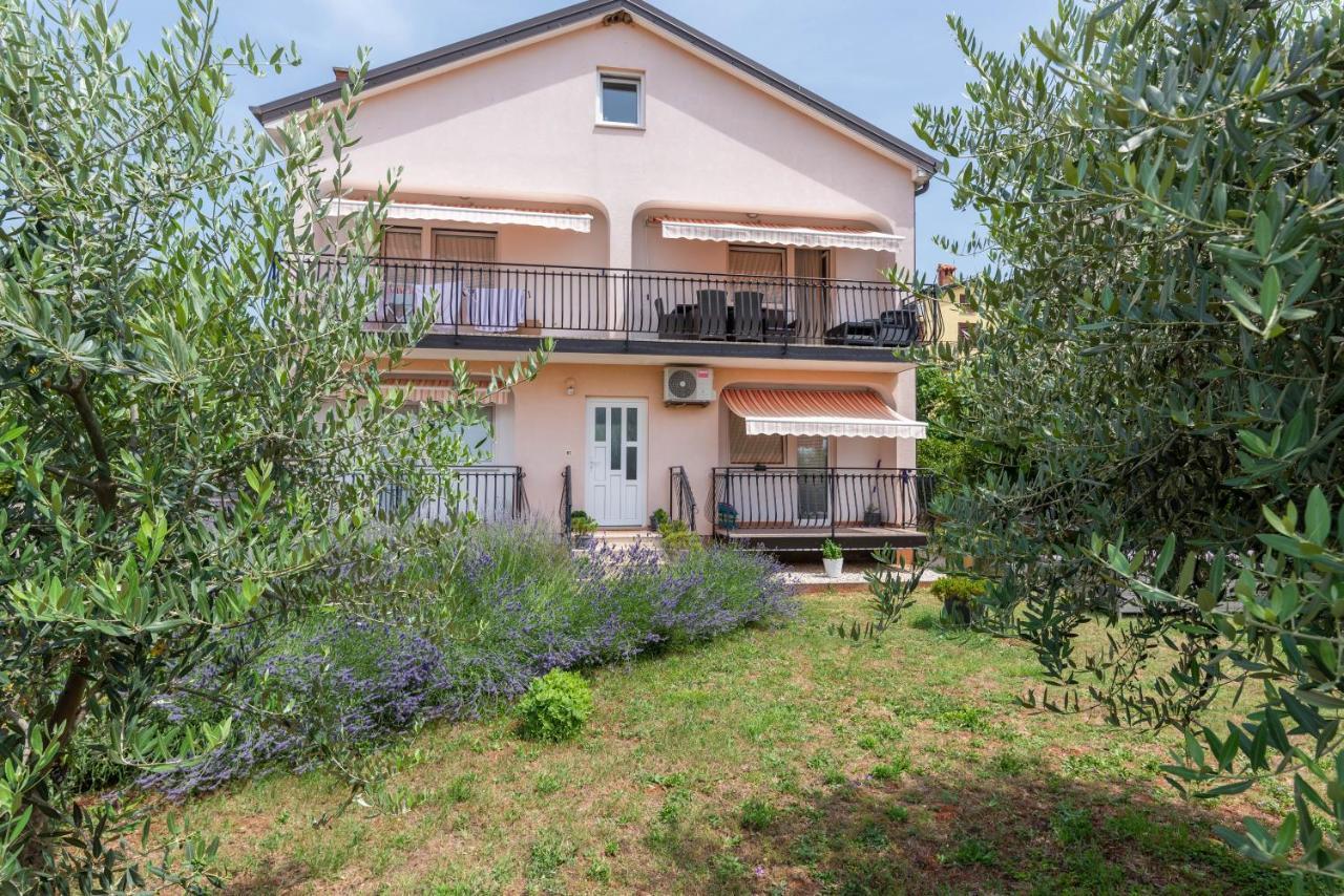 Apartment Masha Novigrad  Luaran gambar