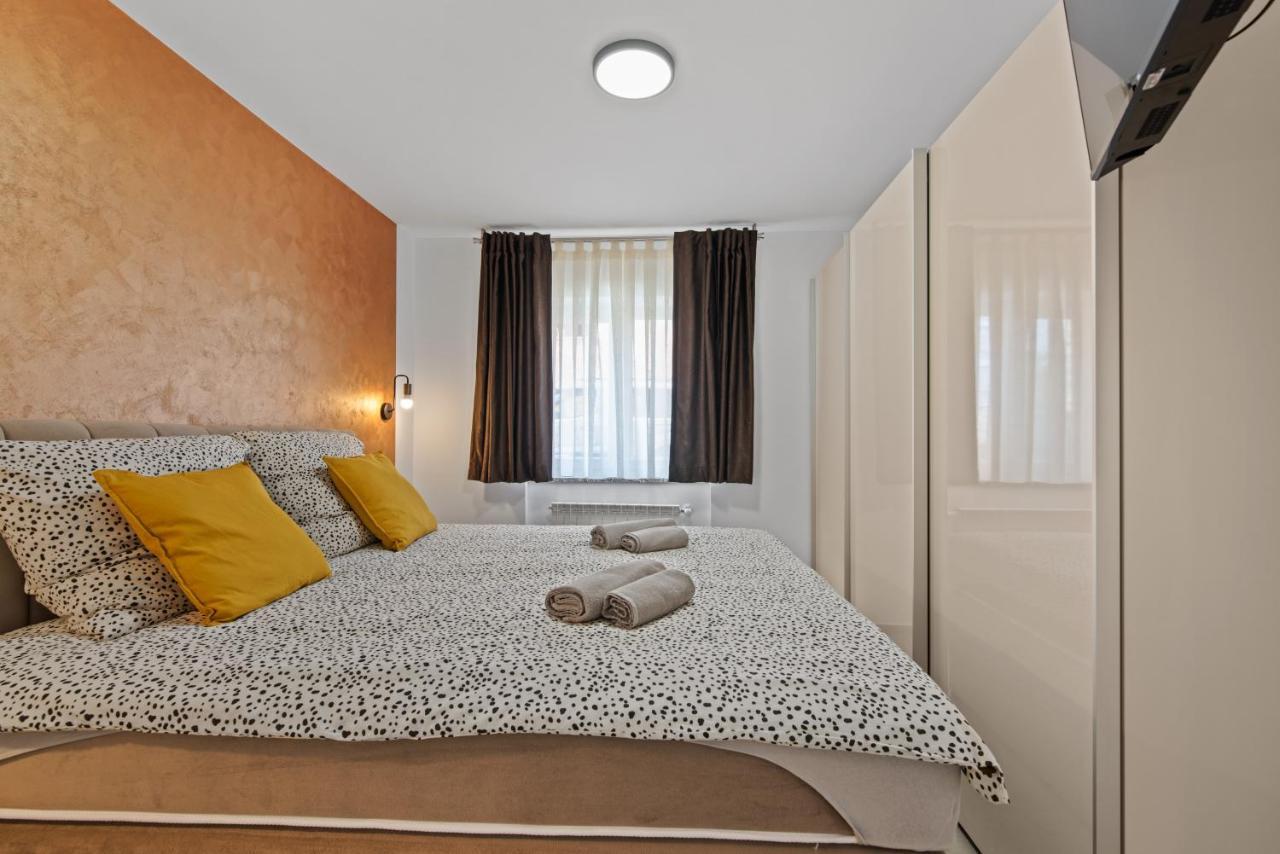 Apartment Masha Novigrad  Luaran gambar